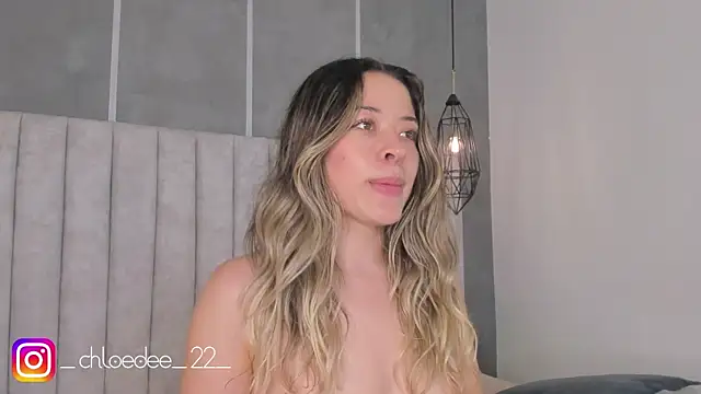 chloe d online show from 02.11.25