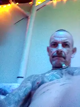 Snapshot of deepstroker42071 chatting on 12.21.25 deepstroker42071 online show from 12.21.25