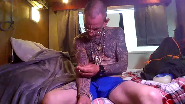 Snapshot of deepstroker42071 chatting on 03.12.26 deepstroker42071 online show from 03.12.26