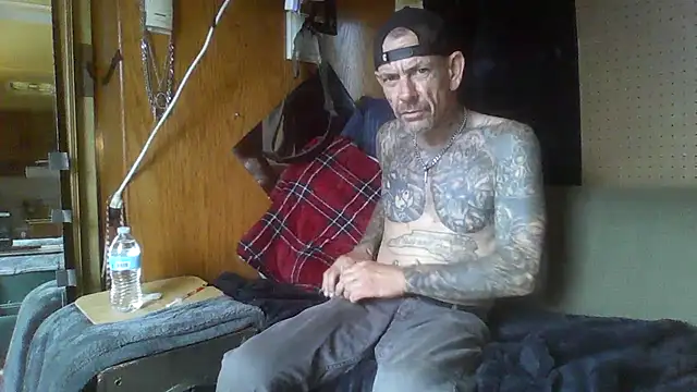 Snapshot of deepstroker42071 chatting on 04.07.26 deepstroker42071 online show from 04.07.26