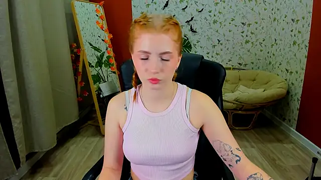 Mira  Blush online show from 11.04.25