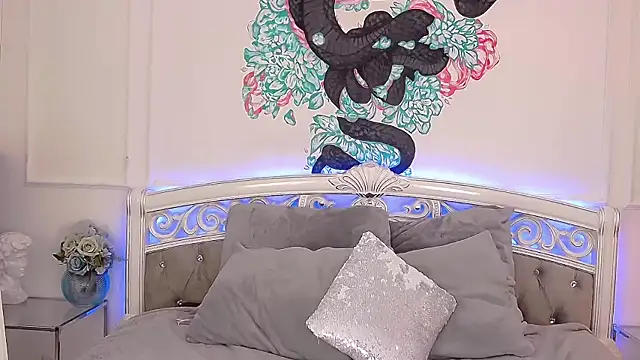 Snapshot of CrissyTaylor chatting on 12.08.24 CrissyTaylor online show from 12.08.24