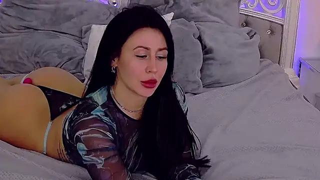 Snapshot of CrissyTaylor chatting on 02.05.25 CrissyTaylor online show from 02.05.25