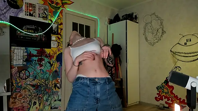 Sunny Mouse  online show from 01.07.25