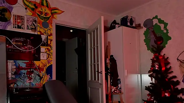 Sunny Mouse  online show from 12.17.25