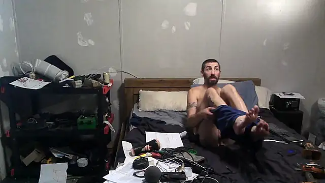 Bi curious86 online show from 10.28.25