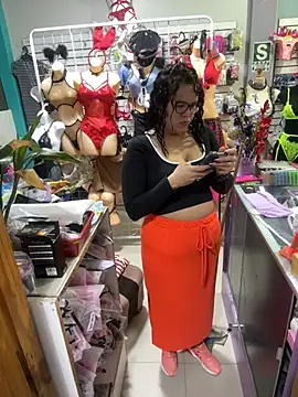 ROSALIALUCY online show from 01.14.25