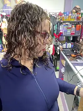 ROSALIALUCY online show from 02.09.26