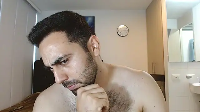 omarmohammedhot2 online show from 12.17.24