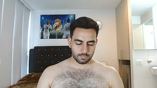 omarmohammedhot2 online show from 03.10.25