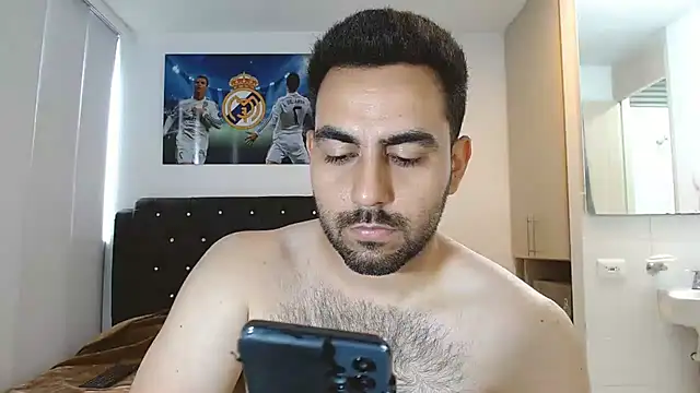 omarmohammedhot2 online show from 03.12.25