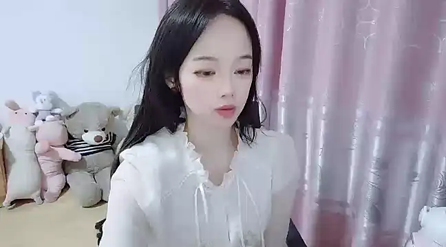 wwcc123 online show from 02.17.25