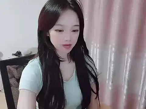 wwcc123 online show from 10.12.25