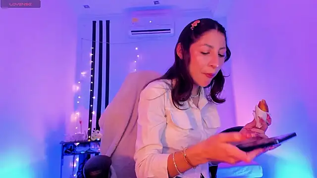 Gorgeous Team online show from 02.21.26