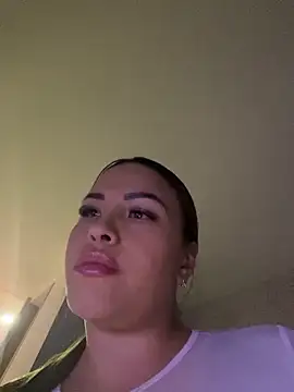 Snapshot of sexyyykloee chatting on 03.02.26 sexyyykloee online show from 03.02.26