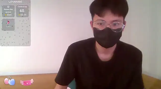 Gwencloudy online show from 01.04.25