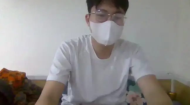 Gwencloudy online show from 02.28.25