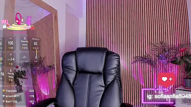 sofiah  online show from 10.11.25