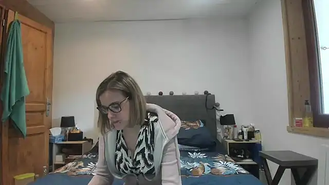 Snapshot of Madame_Callie chatting on 05.12.26 Madame Callie online show from 05.12.26