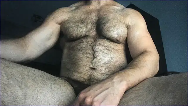 Snapshot of Hugealphabeast chatting on 07.28.26 Hugealphabeast online show from 07.28.26