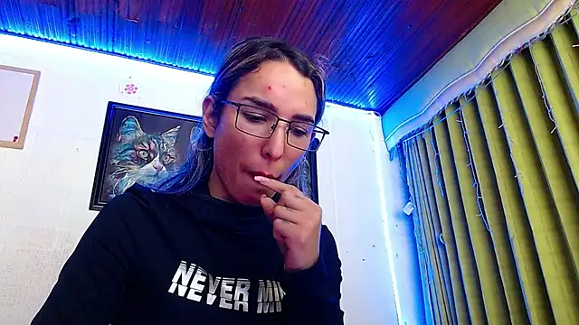 Snapshot of Niky_777 chatting on 01.27.25 Niky 777 online show from 01.27.25