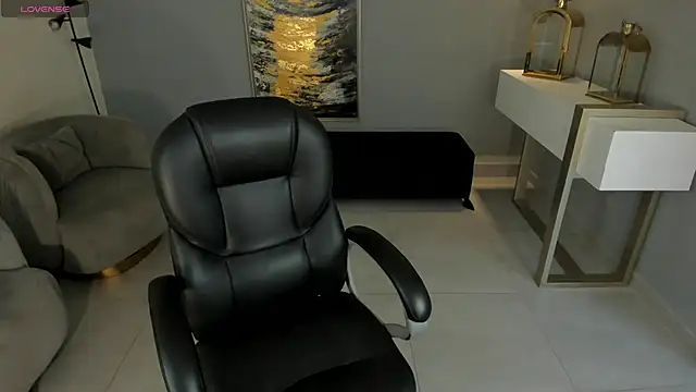 AlessiaCorleone  online show from 02.24.25