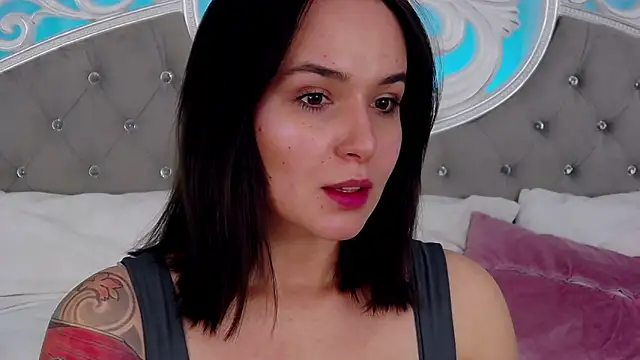 MeIisaLove online show from 04.07.26