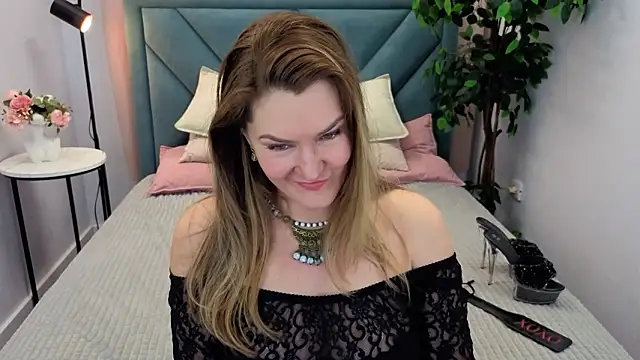 Adele Russo online show from 03.07.26