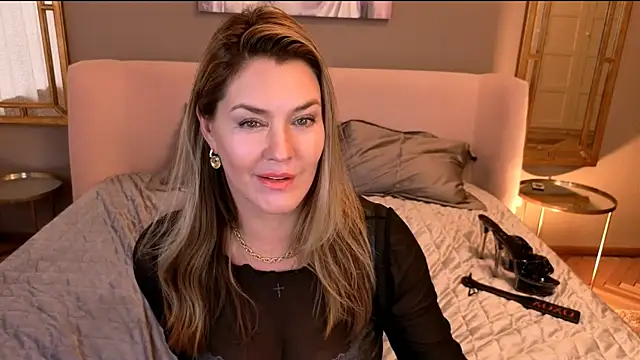 Snapshot of Adele_Russo chatting on 08.01.26 Adele Russo online show from 08.01.26