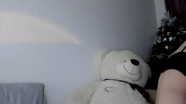 Snapshot of 666kisses chatting on 01.09.25 666kisses online show from 01.09.25