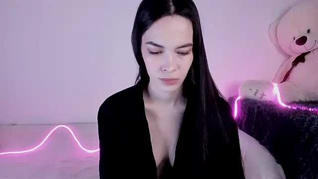 Snapshot of 666kisses chatting on 03.05.25 666kisses online show from 03.05.25