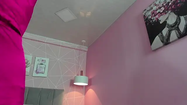 dolly zoe online show from 03.13.25