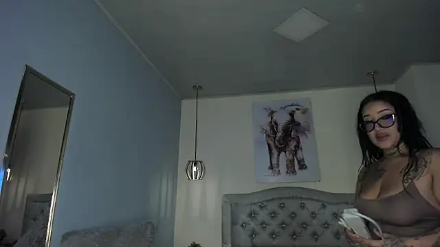 ayshel   online show from 10.27.25