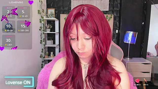 Snapshot of helen_bunnnyx chatting on 12.10.24 helen bunnnyx online show from 12.10.24