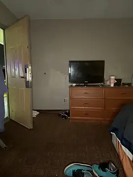 Stressreliever82 online show from 04.15.26