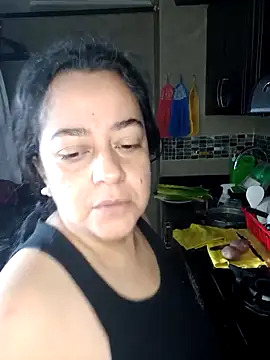 lucia vonne  online show from 11.04.25