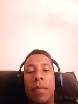 Snapshot of jhonjhon2131 chatting on 05.09.26 jhonjhon2131 online show from 05.09.26