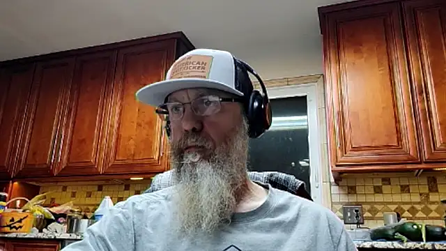 suckonmynutz online show from 10.10.25