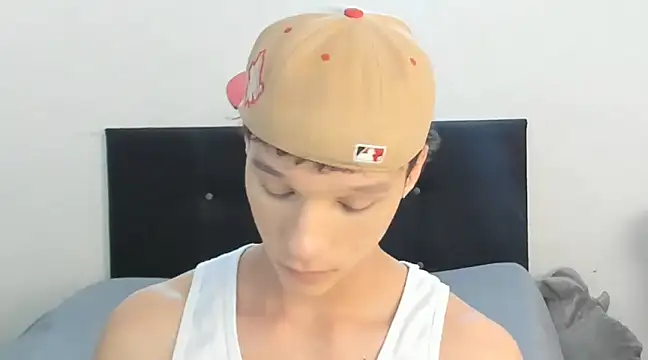 Snapshot of angelcortes chatting on 02.02.25 angelcortes online show from 02.02.25