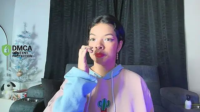 yungelitamor  online show from 12.16.25