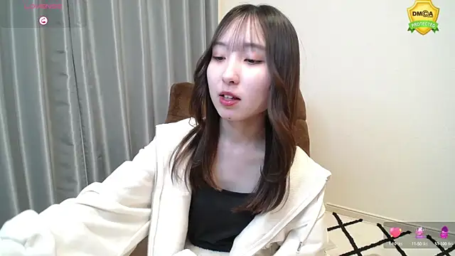 Snapshot of -yui_xx chatting on 01.12.25 -yui xx online show from 01.12.25