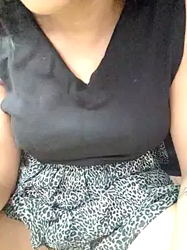 Snapshot of Roshni_98 chatting on 09.22.25 Roshni 98 online show from 09.22.25