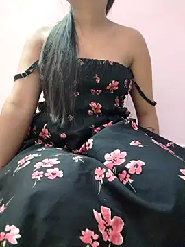 Snapshot of Roshni_98 chatting on 11.18.25 Roshni 98 online show from 11.18.25