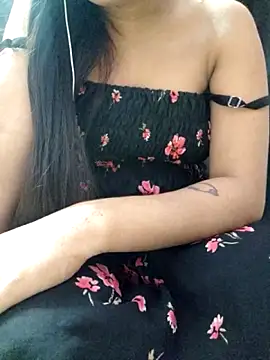 Snapshot of Roshni_98 chatting on 02.11.26 Roshni 98 online show from 02.11.26