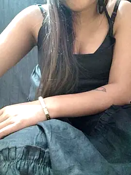 Snapshot of Roshni_98 chatting on 03.23.26 Roshni 98 online show from 03.23.26