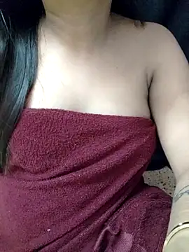 Snapshot of Roshni_98 chatting on 03.25.26 Roshni 98 online show from 03.25.26