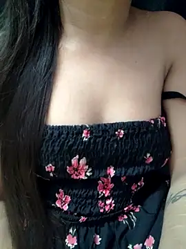 Snapshot of Roshni_98 chatting on 05.11.26 Roshni 98 online show from 05.11.26