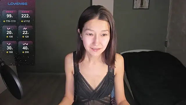 Snapshot of LeyylaStoone chatting on 02.03.25 LeyylaStoone online show from 02.03.25