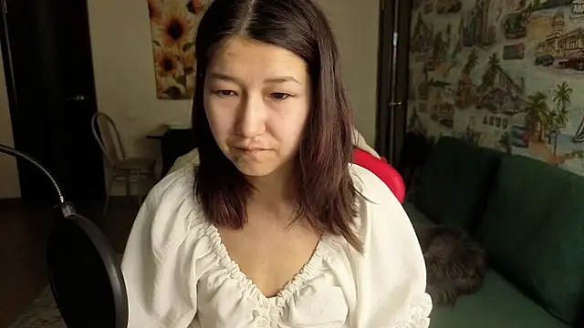 Snapshot of LeyylaStoone chatting on 05.02.26 LeyylaStoone online show from 05.02.26