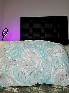 LarissaGaby01 online show from 03.18.25